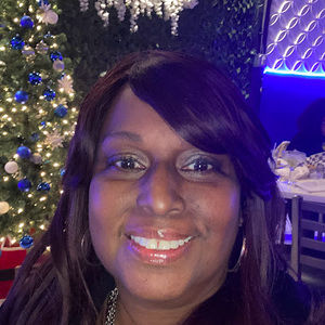 Meet your Posher, Sharon